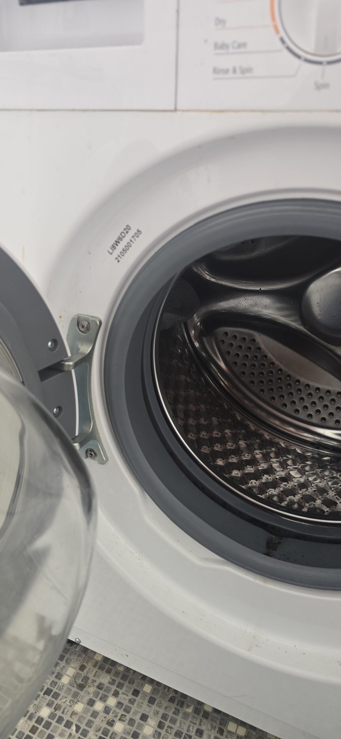 mouldy-washing-machine-door-seal-domestic-appliance-repair-ltd